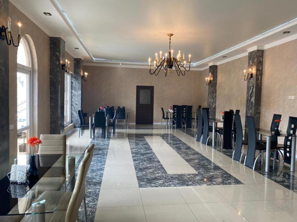 Бутик-Отель Белый Дом Балерины Sochumi Exterior foto